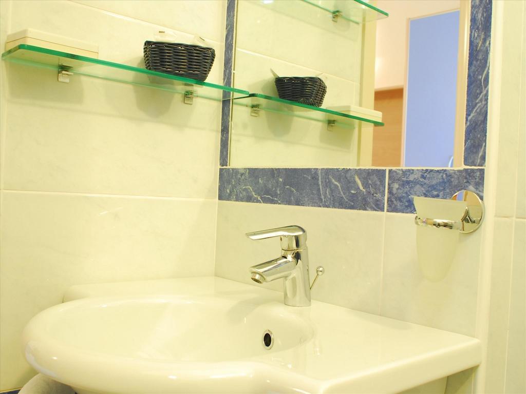 Hotel Veliero Rimini Szoba fotó