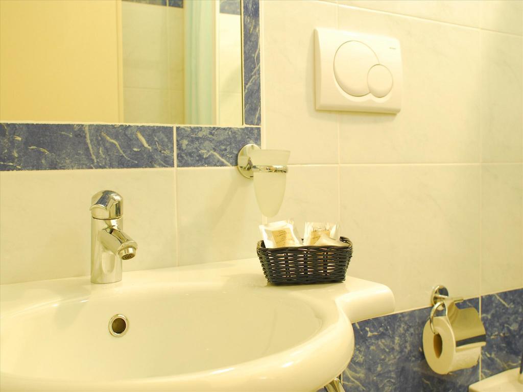 Hotel Veliero Rimini Szoba fotó