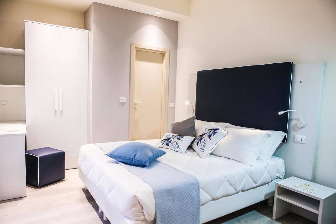 Hotel Veliero Rimini Kültér fotó